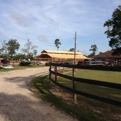 Western Raised Center Barn